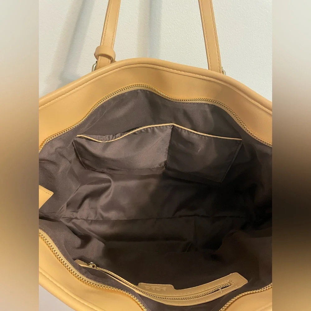 BCBG Paris Tote - Picture 6 of 9